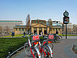 Fahrräder am Bahnhof Foto 