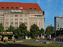  Bild Reiseführer  Erste Adresse in Berlin: Das KaDeWe genannte Kaufhaus des Westens