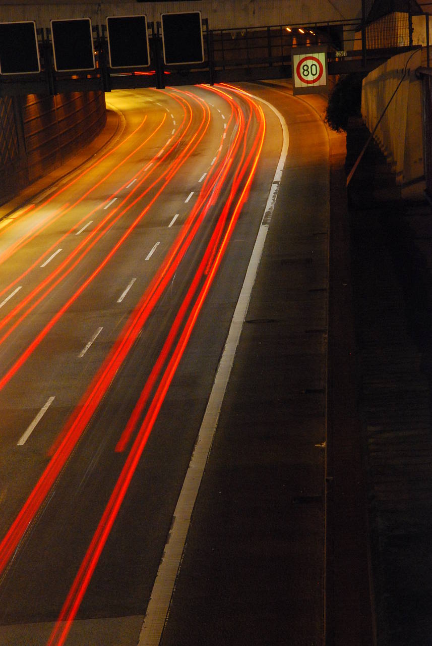 Autobahn bei Nacht