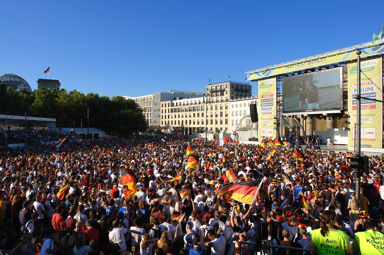 Fanmeile am Reichstag Foto 