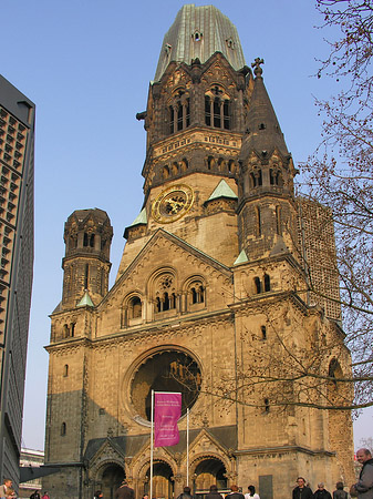 Hauptturm der Gedächtniskirche Fotos