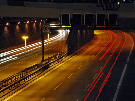 Fotos Autobahn bei Nacht