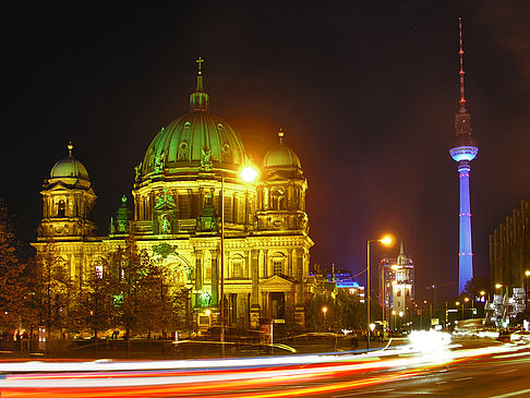Foto Berliner Dom bei Nacht