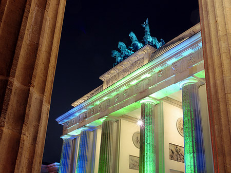 Brandenburger Tor bei Nacht Foto 