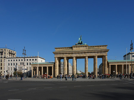 Fotos Platz des 18. März
