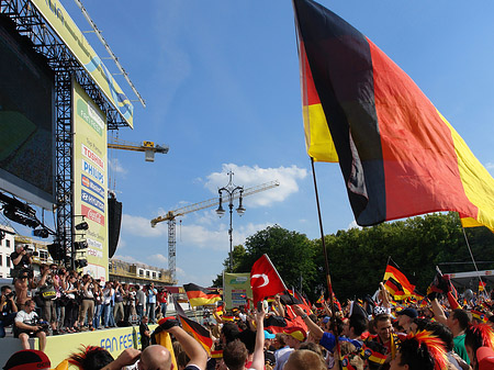 Foto Bühne auf dem Fanfest