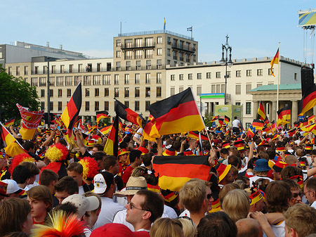 Showbühne am Brandenburger Tor Fotos