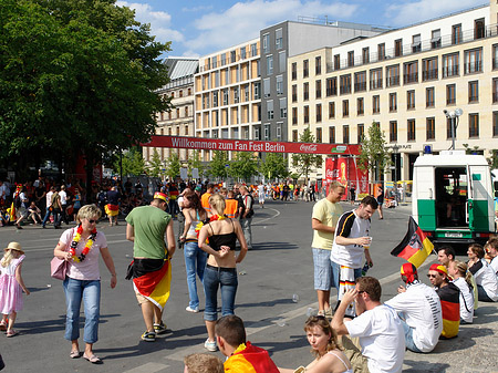 Erschöpfte Fans - Berlin (Berlin)