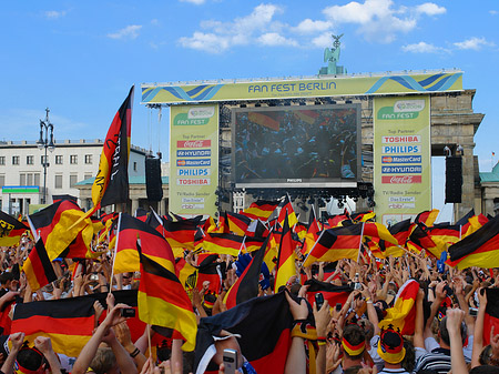 Fotos Fahnenmeer