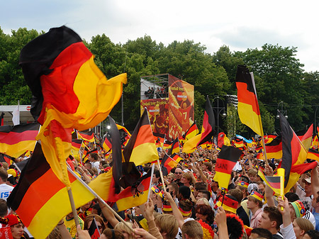 Fotos Fahnenmeer