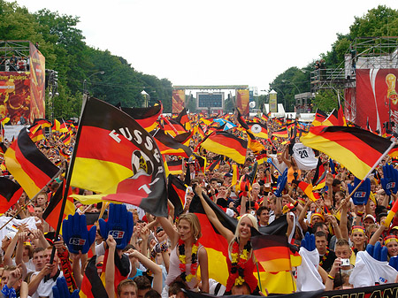 Fotos Fahnenmeer