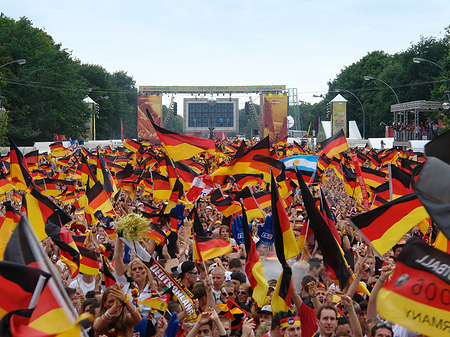 Foto Fahnenmeer - Berlin