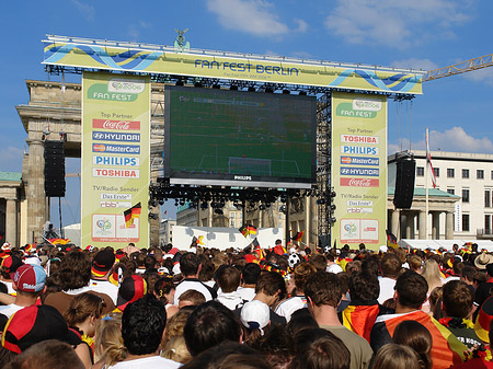 Leinwand und Fans Fotos