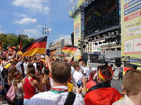 Leinwand und Fans Fotos