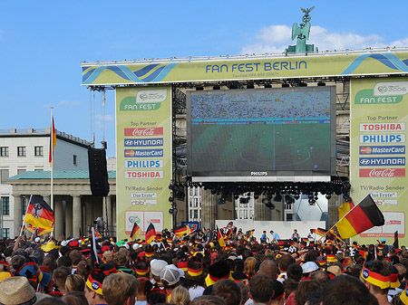 Leinwand und Fans Fotos