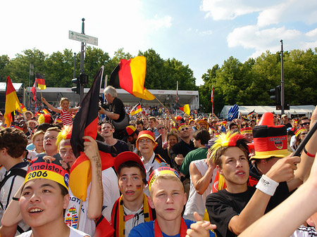 Fotos Fanfest - Menchenmasse