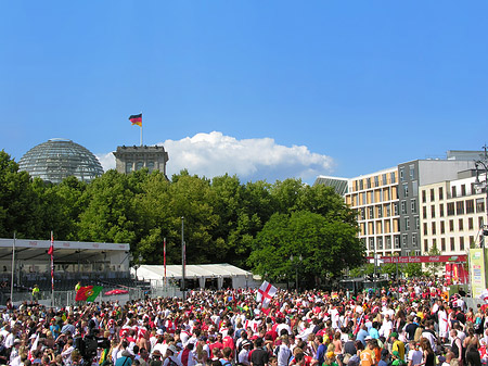 Foto Fanmeile am Reichstag