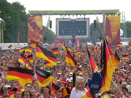 Blick Richtung Siegessäule - Deutschland Fotos