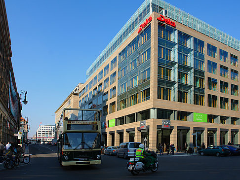 Audi und Deka - Berlin (Berlin)