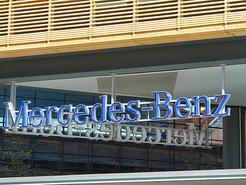 Mercedes Benz Forum Foto 