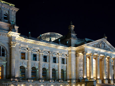 Reichstag bei Nacht Fotos
