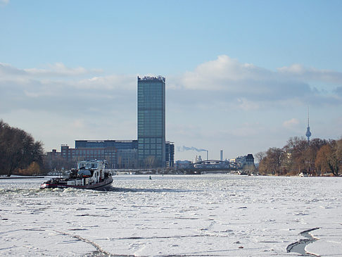 Schiff im Eis Foto 