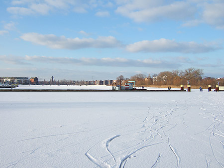 Gefrorener See - Berlin (Berlin)