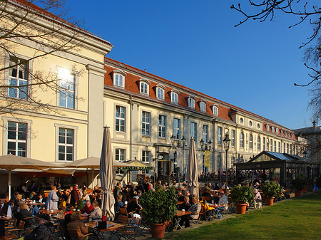 Opernpalais Fotos