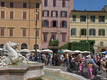 Menschen am Brunnen - Latium (Rom) (Rom)
